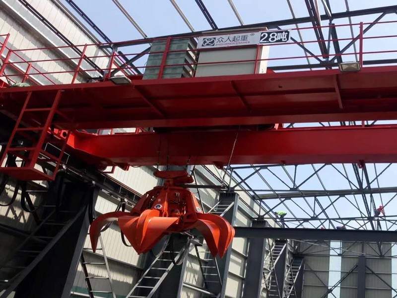 10t Double Girder Overhead Crane with Clamshell Type Electric Hydraulic Grab