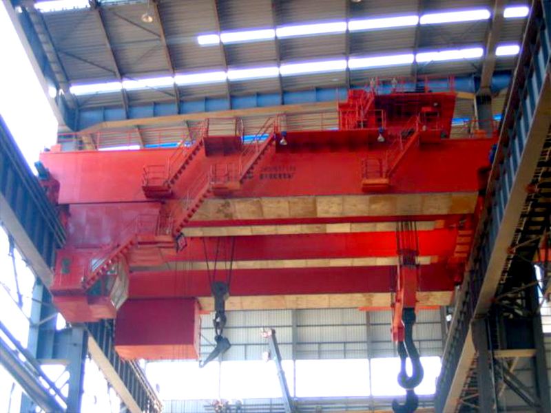 EAF or Converter Teeming cranes