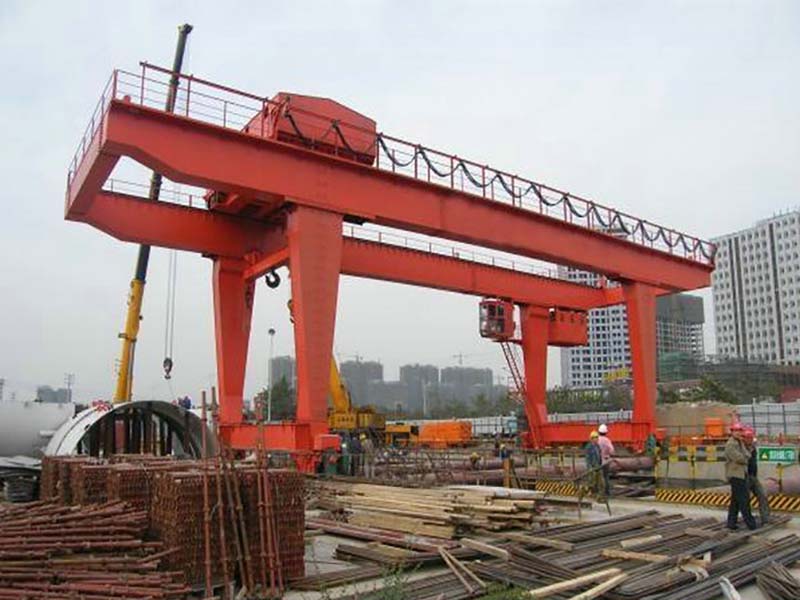 Gantry Crane on Tracks