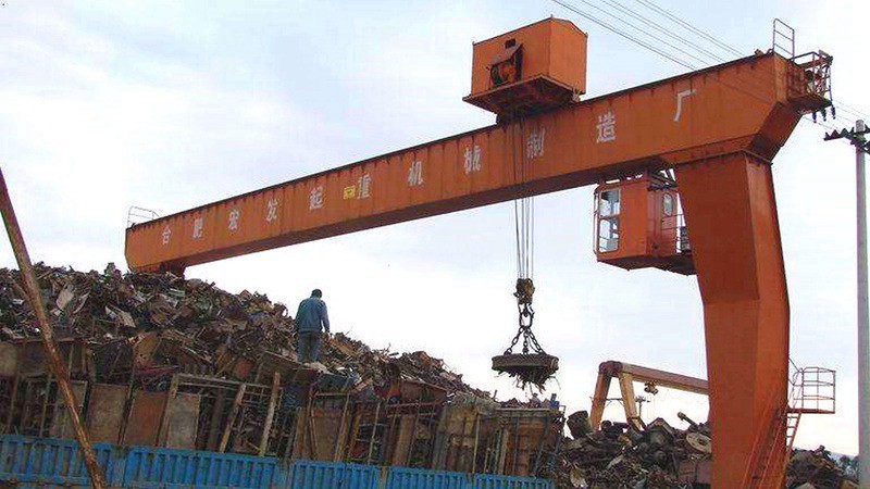 Steel Scrapyard Gantry Crane with Lifting Magnet