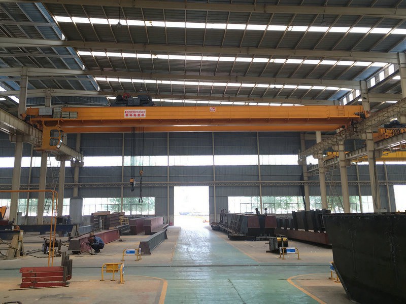 Double Girder Overhead Traveling Crane