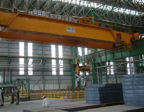 Bridge Crane With Magnetic Beam