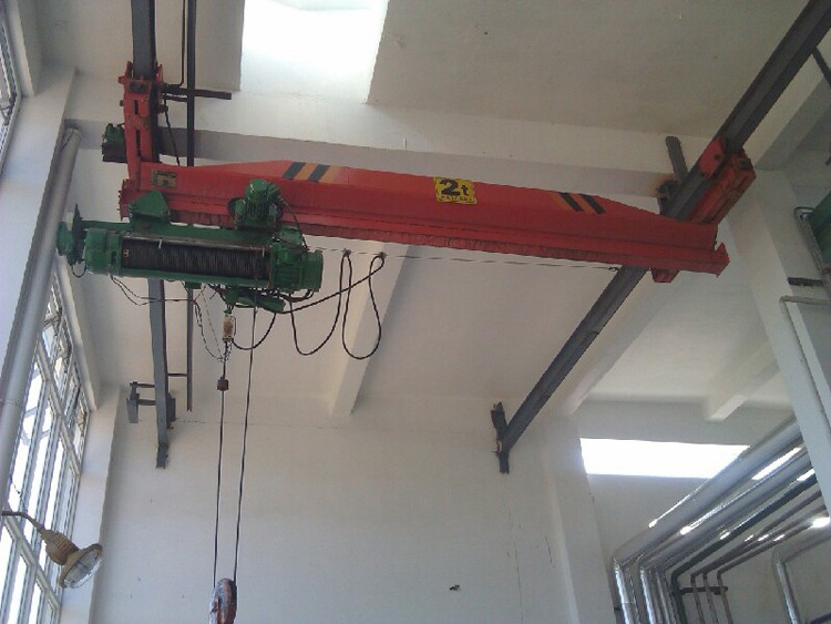 LX Under Running Crane