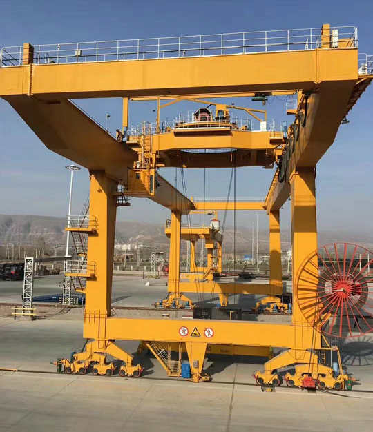 FEM Standard Container Gantry Crane
