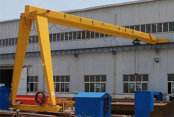 BMH Semi Goliath Crane