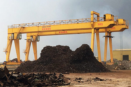 Steel-crap-yard-gantry-crane4.jpg